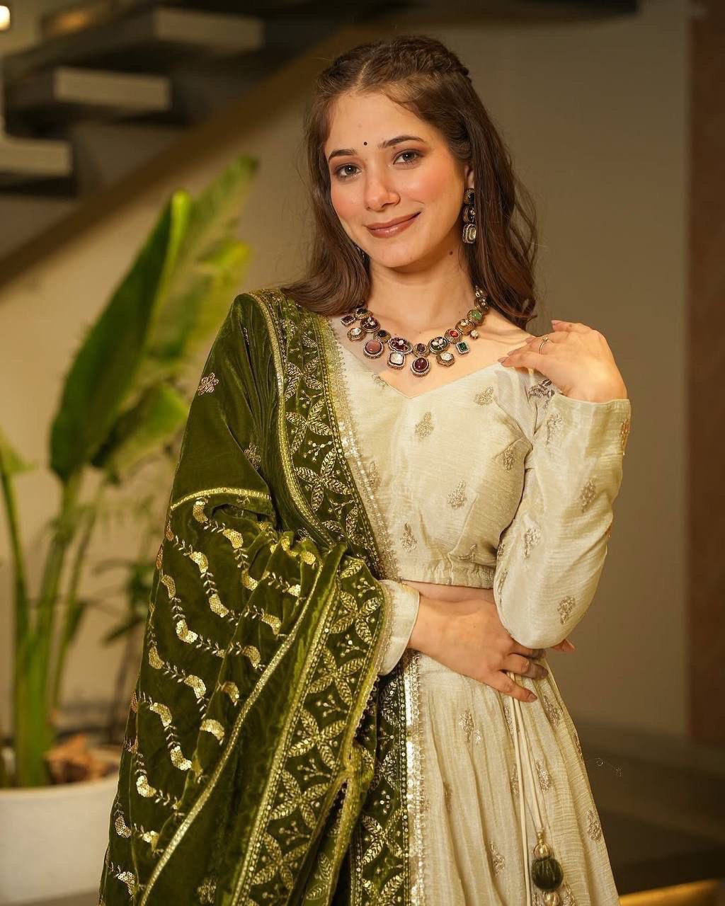 zahreen ethnic cosmos lehenga set