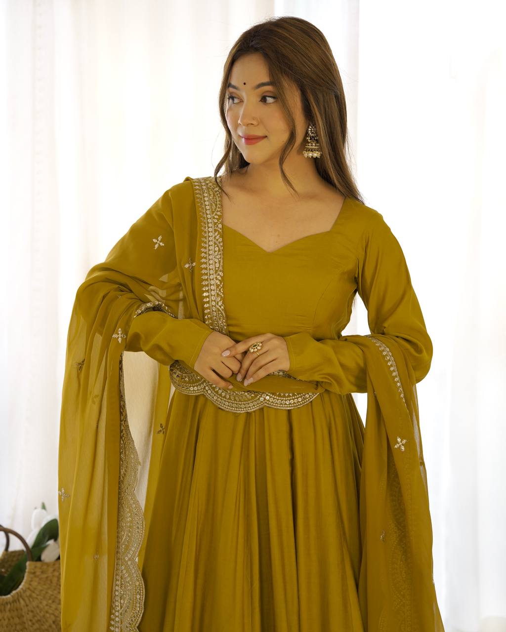 Elegant 16 Kali Romansilk Chanderi Mustrad Yellow Anarkali Set with Embroidery Dupatta