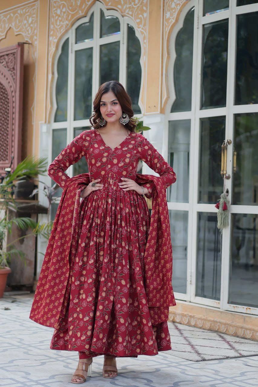Red Pure Cotton V-Neck Suit Set with Full Sleeves & Dupatta Product Description: