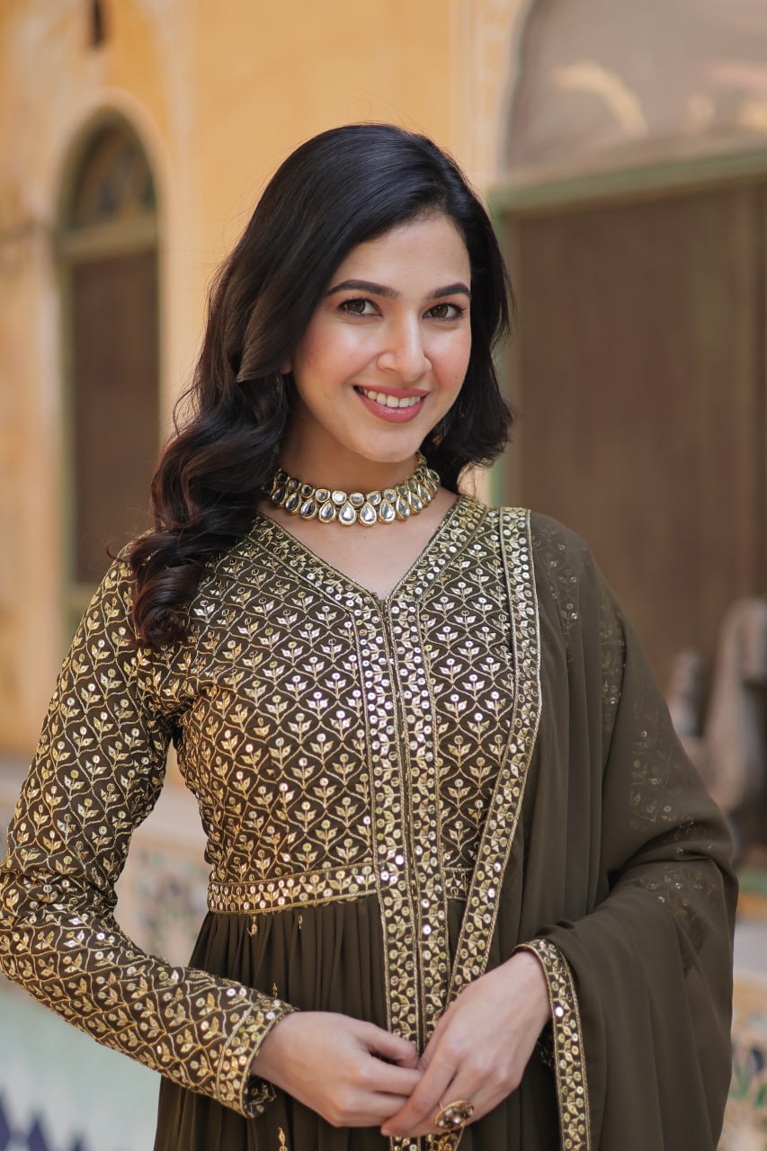 Designer Mehndi Color Three Piece Suit Set