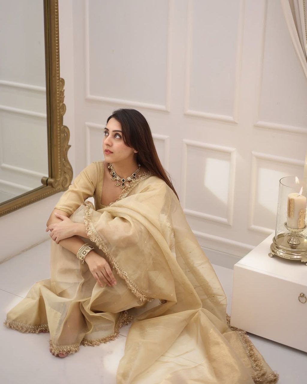 Goldy Crazy Saree with Micro Inner and Matching Blouse