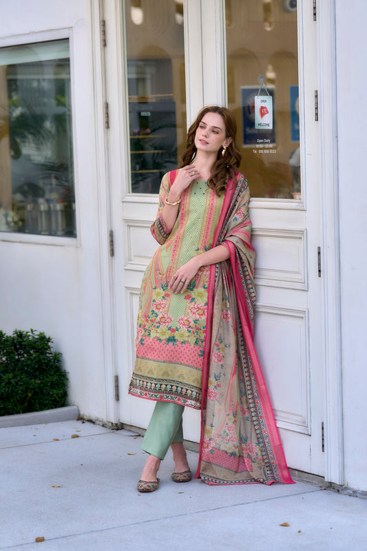 Elegant Pista Green Silk Blend Kurta Set with Embroidered Dupatta