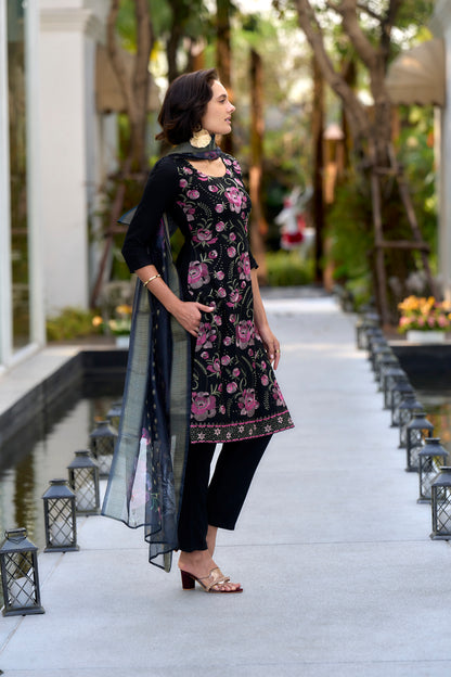 Navy Blue Embroidered Rayon Kurta Set with Organza Butti Dupatta