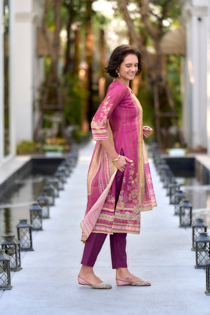 Pink Silk Blend Kurta Set with Embroidered Neckline & Matching Dupatta