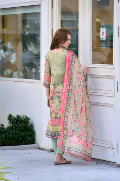 Elegant Pista Green Silk Blend Kurta Set with Embroidered Dupatta