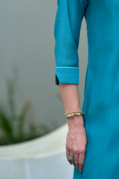 Sky Blue Vatican Kurta Set with Embroidered Neckline and Organza Dupatta
