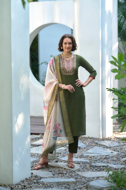 Mehendi Green Vatican Kurta Set with Embroidered Neckline & Organza Butti Dupatta