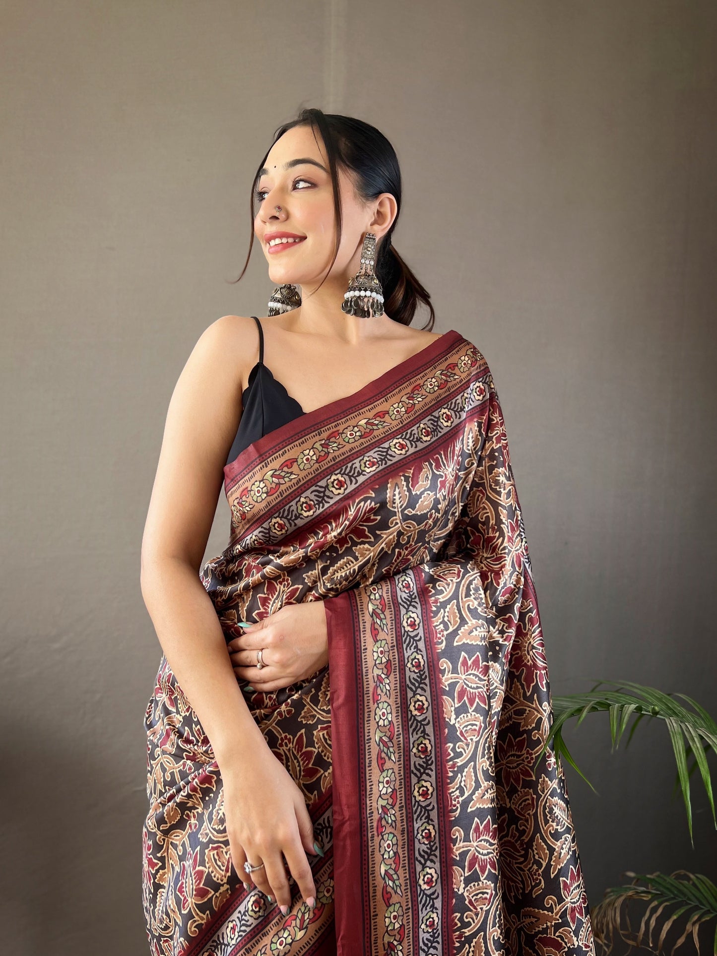 Floral Print Black Saree with Tassels