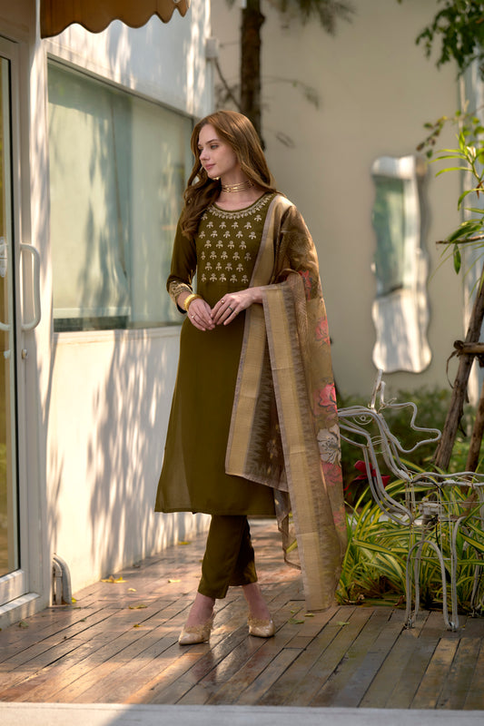 Mehndi Embroidered Rayon Kurta Set with Printed Organza Dupatta