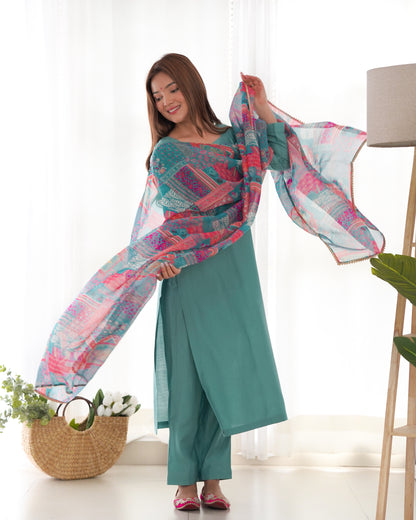 Sea Green Solid Viscose Kurta Set By Stylish Ethnic