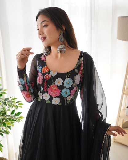Floral Print Anarkali Black Kurta Set With Dupatta By Stylish Ethnic