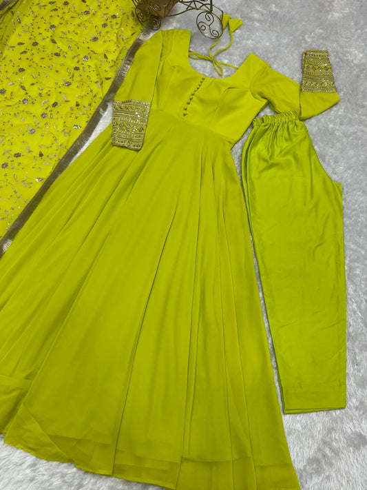 Luxurious Fox Georgette Perrot Green Gown Set with Heavy Sequins and Jari Work