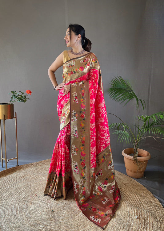 Women Paisley Pink Woven Saree with Contrast Border