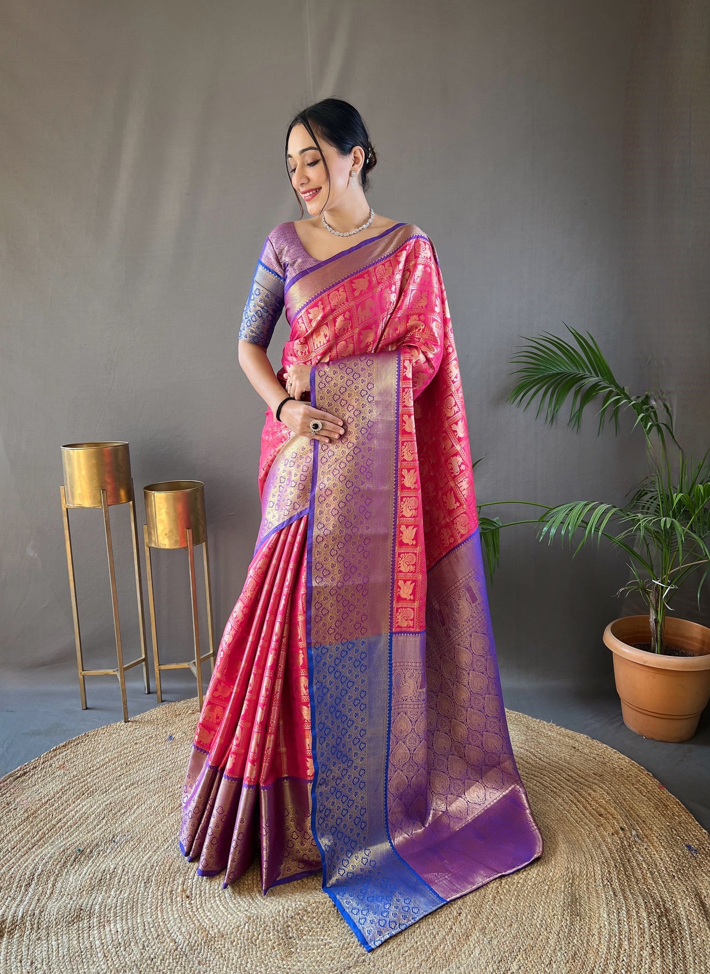 Women Pink Pattu Silk And Zari Weaving Rich Pallu Saree With Blouse For Women