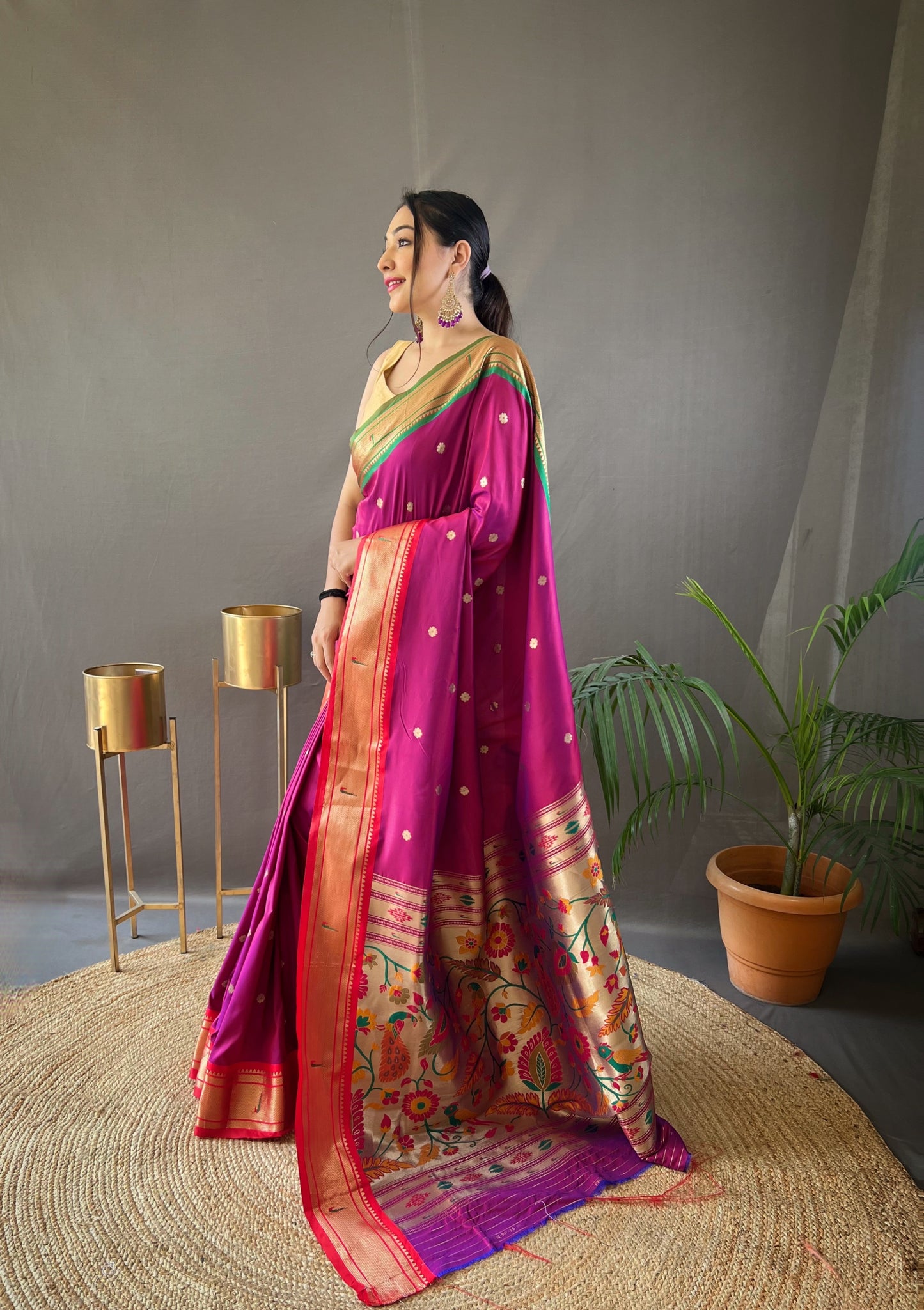 Women Woven Dark Pink Saree with Contrast Border