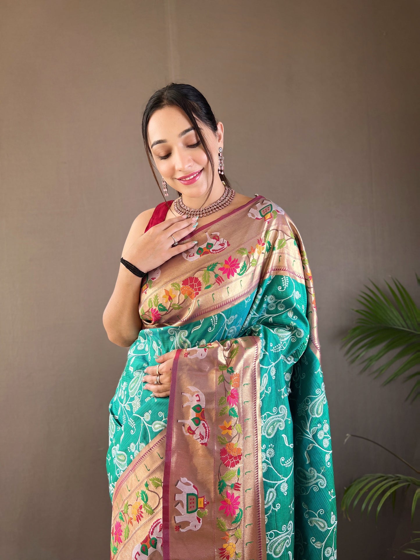 Women Paisley Sky Blue Woven Saree with Contrast Border