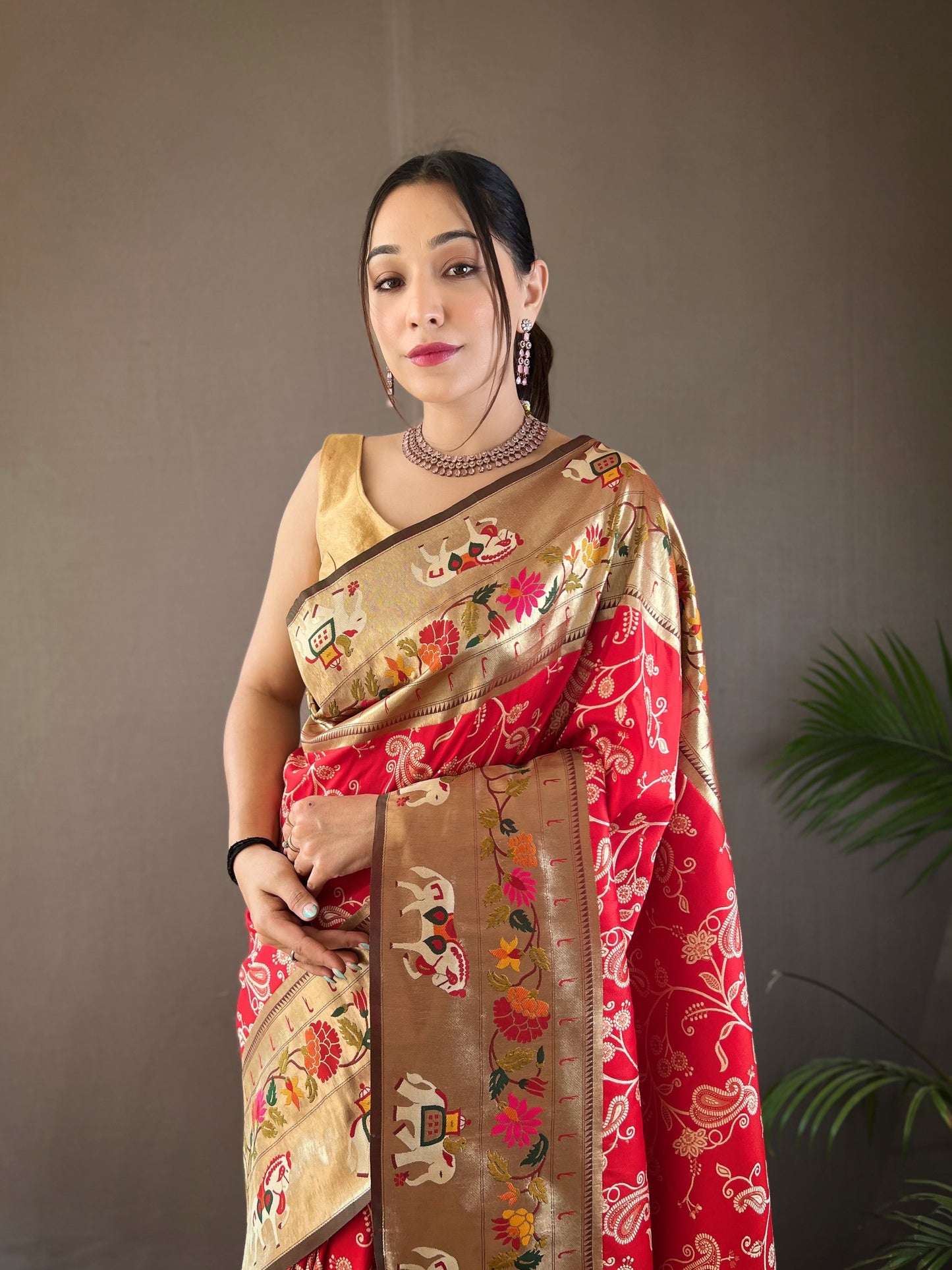 Women Paisley Red Woven Saree with Contrast Border