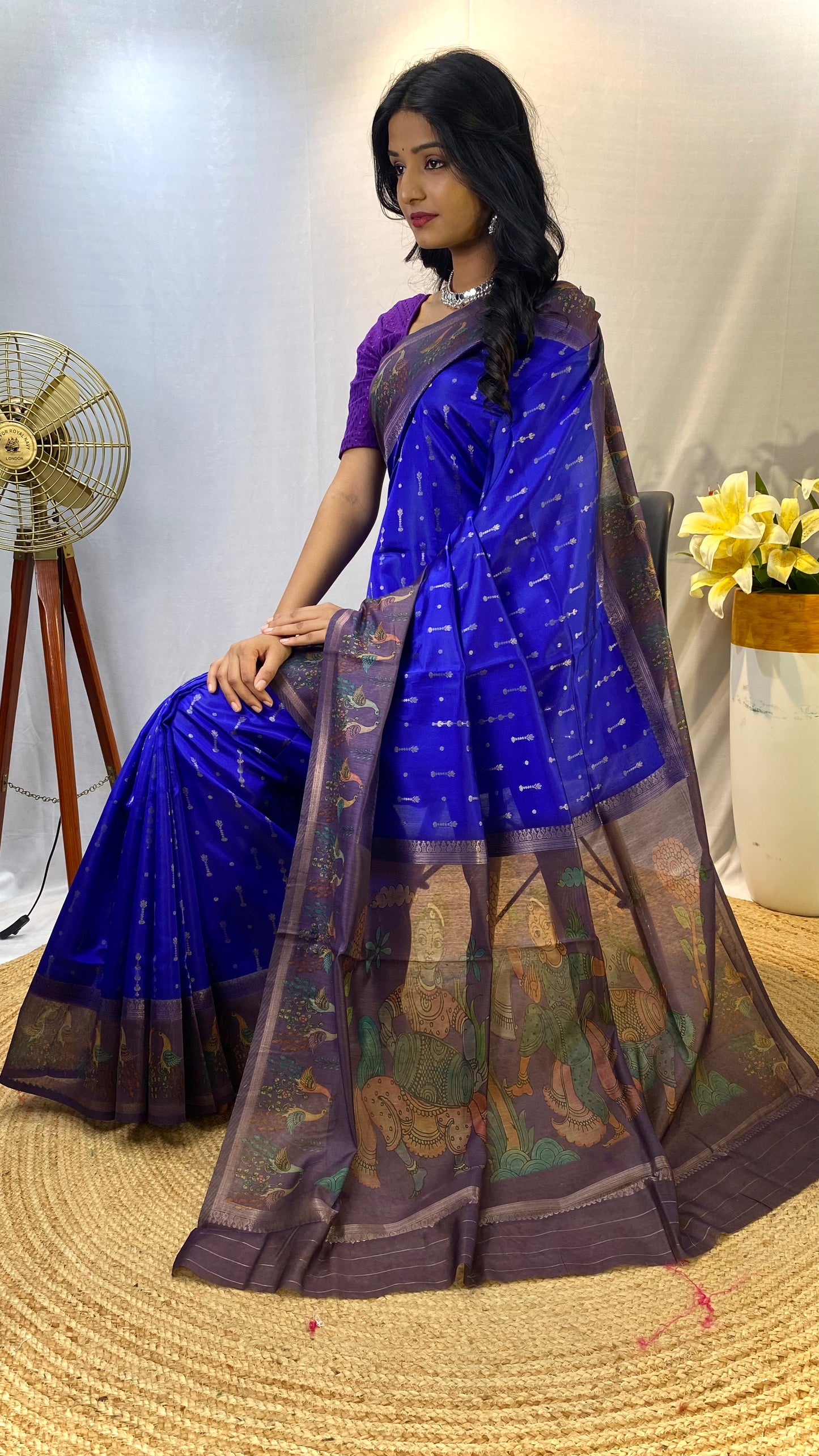 Blue Chanderi Silk Sarees With Contrast Pallu & Border Printed With Contrast Blouse