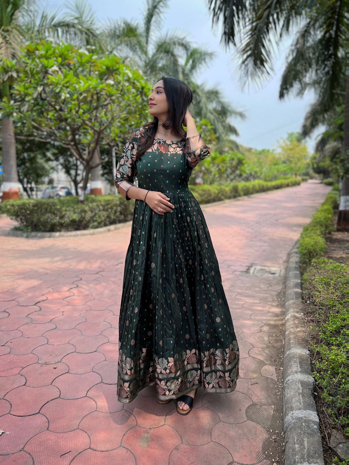 Bottle Green Banarasi Silk Ethnic Maxi Zari Woven Ethnic Dress