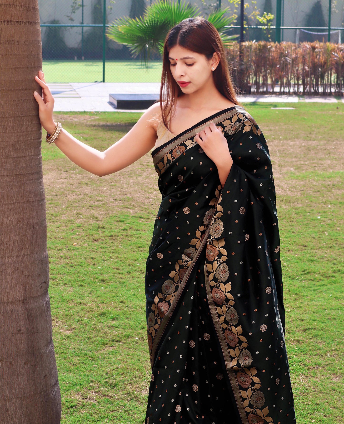 Classy Black Pure Soft Silk Saree with Triple Zari Weaving