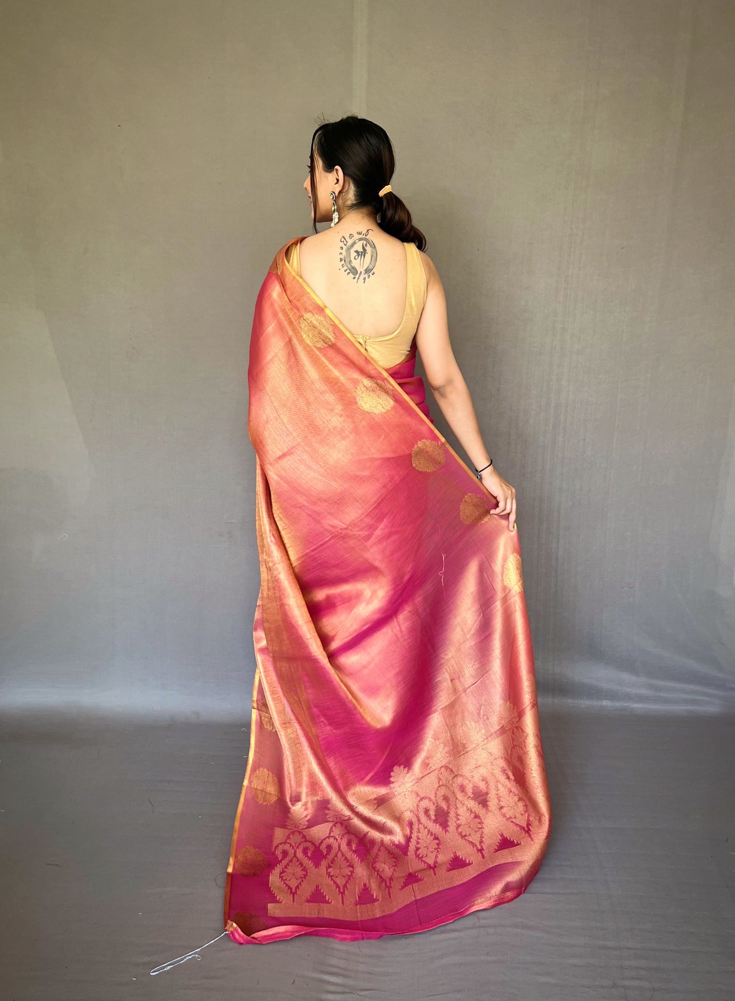 Dark Pink & Gold-Toned Woven Design Zari Tissue Saree