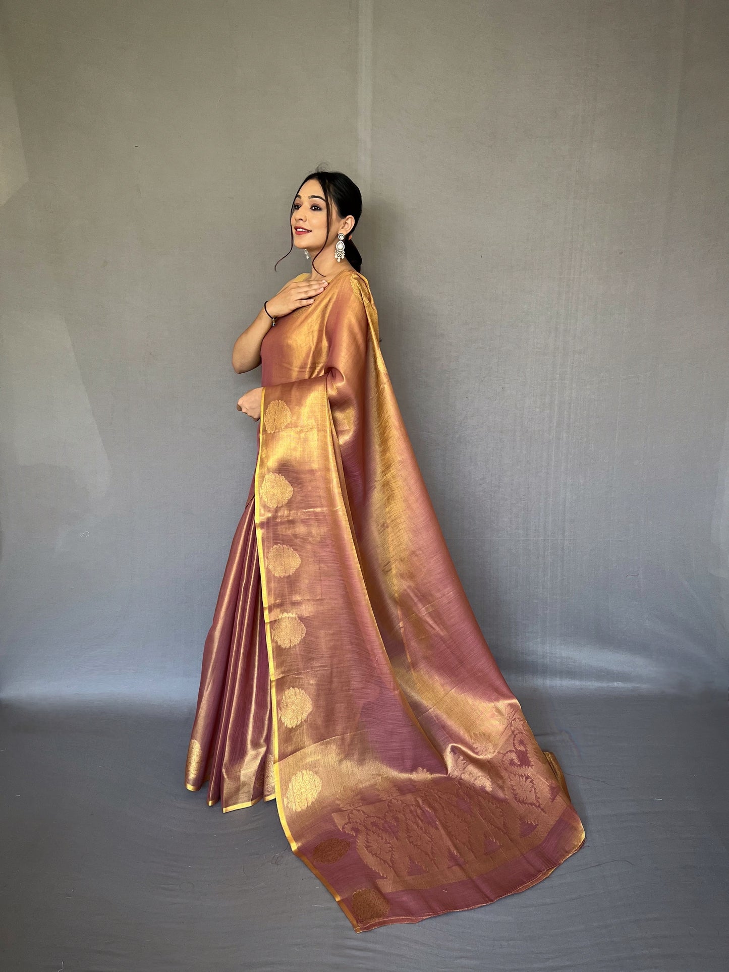 Dusty & Gold-Toned Woven Design Zari Tissue Saree