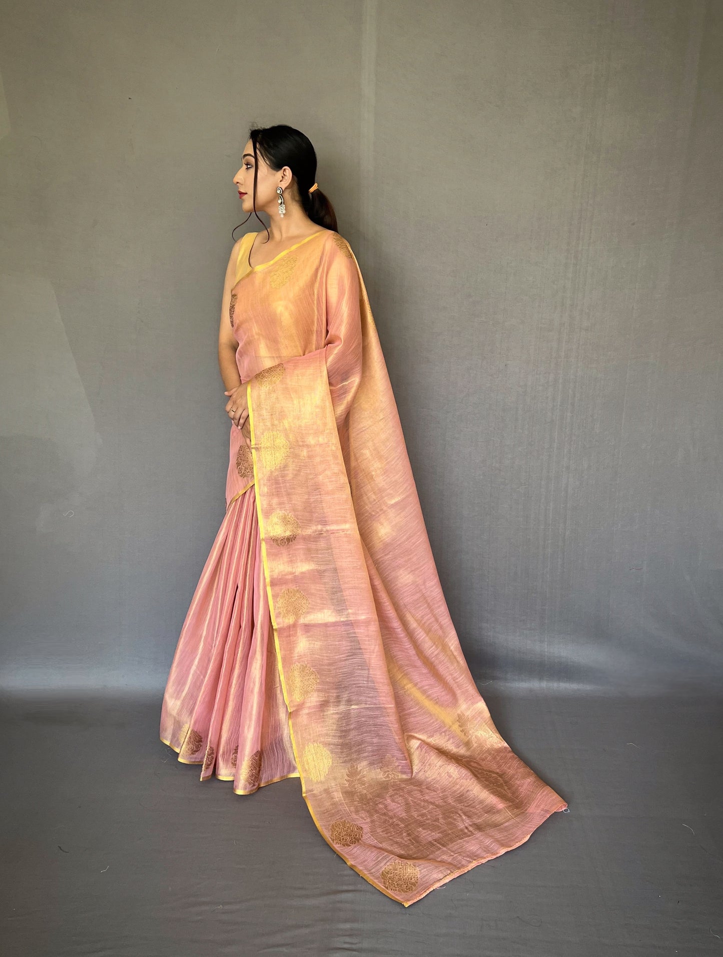 Light Pink & Gold-Toned Woven Design Zari Tissue Saree