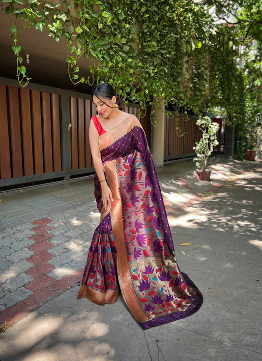 Magenta Purple Zari Woven Patola Silk Saree Set