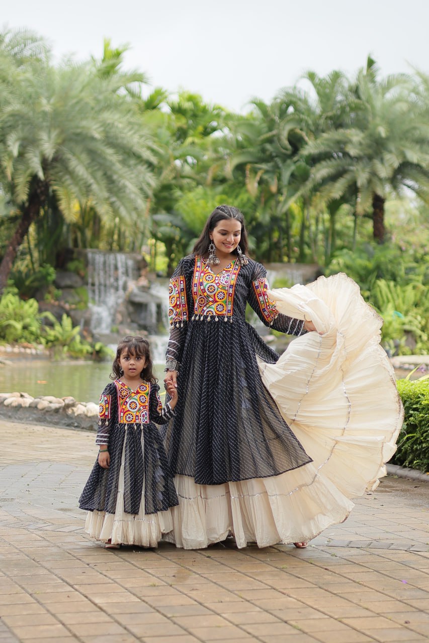 Mother Daughter Matching Lehenga With Gamthi Work Black Green Navaratri Combo By Stylish Ethnic