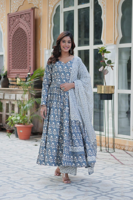Pure Cotton Grey Kurta Set with Fancy V Neck and Dupatta