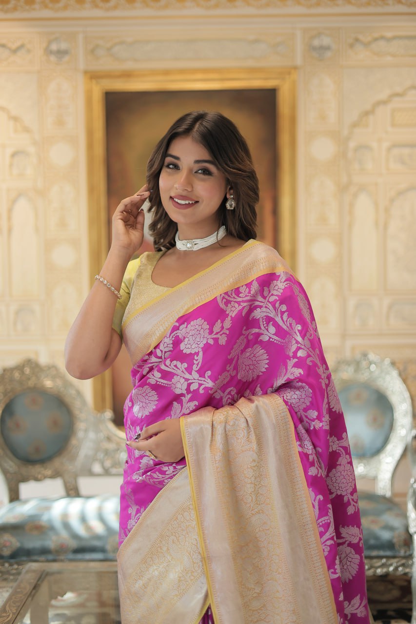 Kanjivaram Silk Pink Saree with Zari Weaving Work with Blouse By Stylish Ethnic