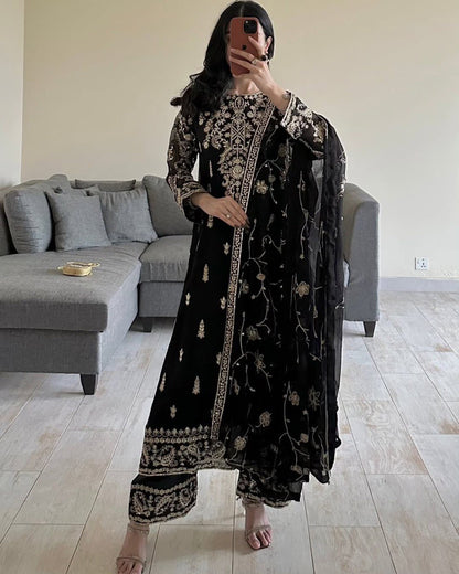 Foux Gorgette Thread Work Black Suit with Sequins and Lace Border Dupatta