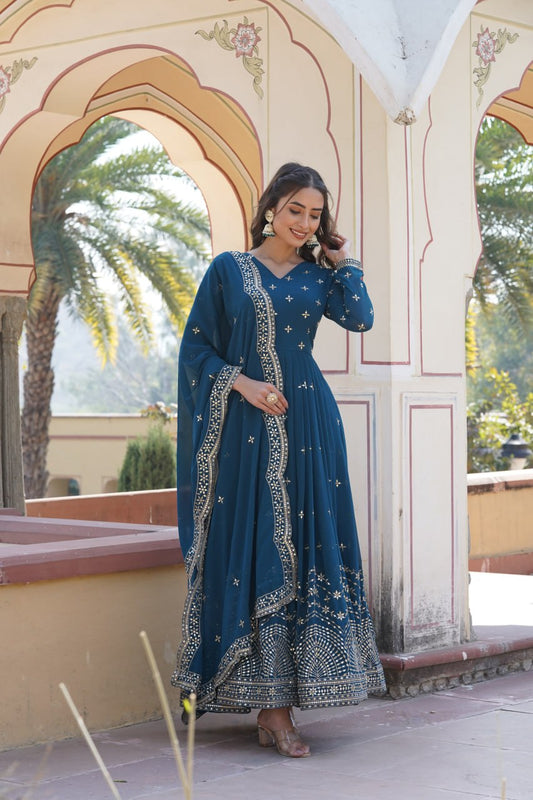 Women Embroidered Thread Work Georgette Firozi Anarkali Kurta By Stylish Ethnic