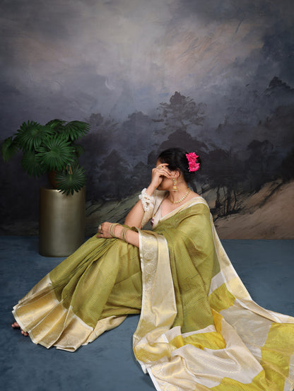 Jacquard Chex Green Saree with Zari Weaving and Unstitched Blouse