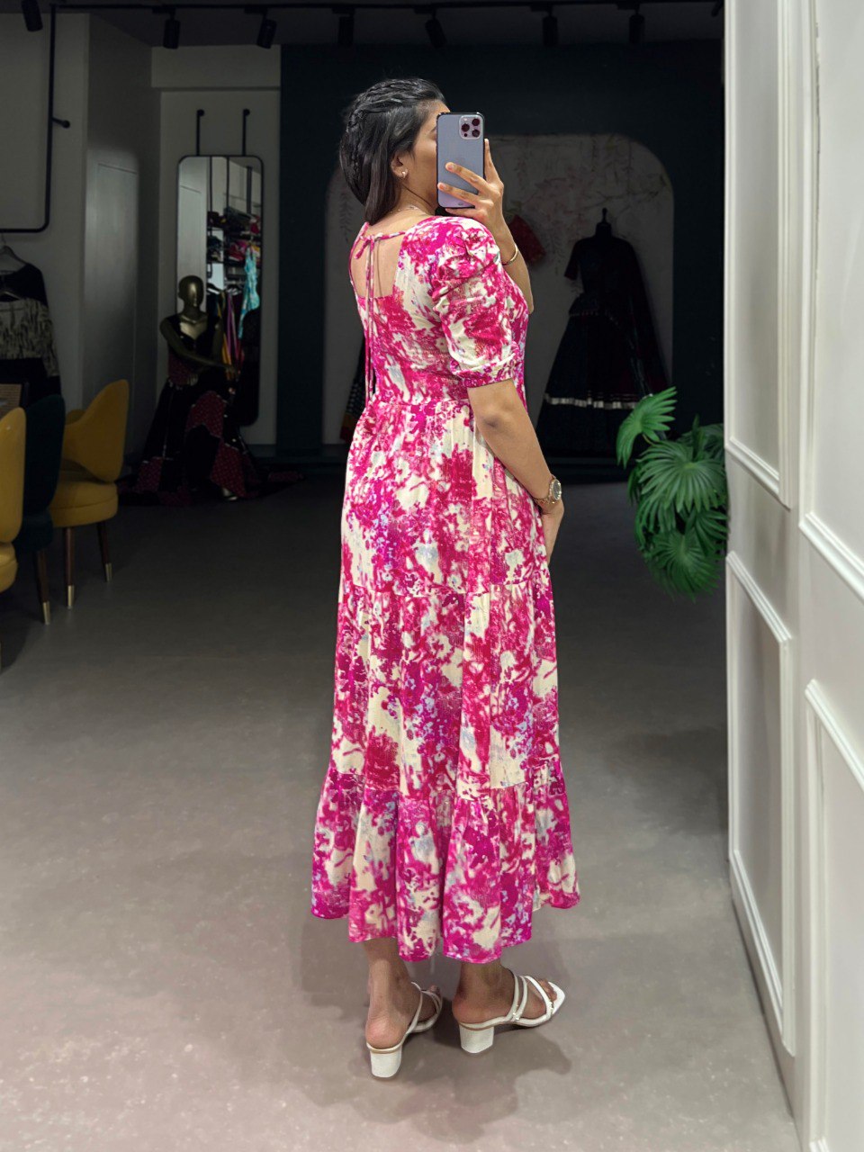 Pink Floral Print Sweetheart Midi Dress with Puff Sleeves