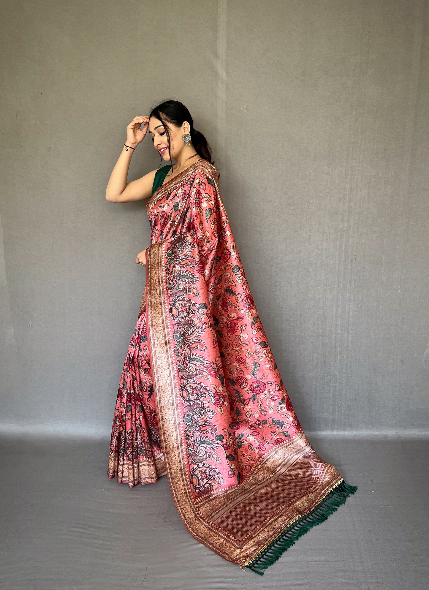 Pink Diva Soft Silk Kalamkari Printed Saree