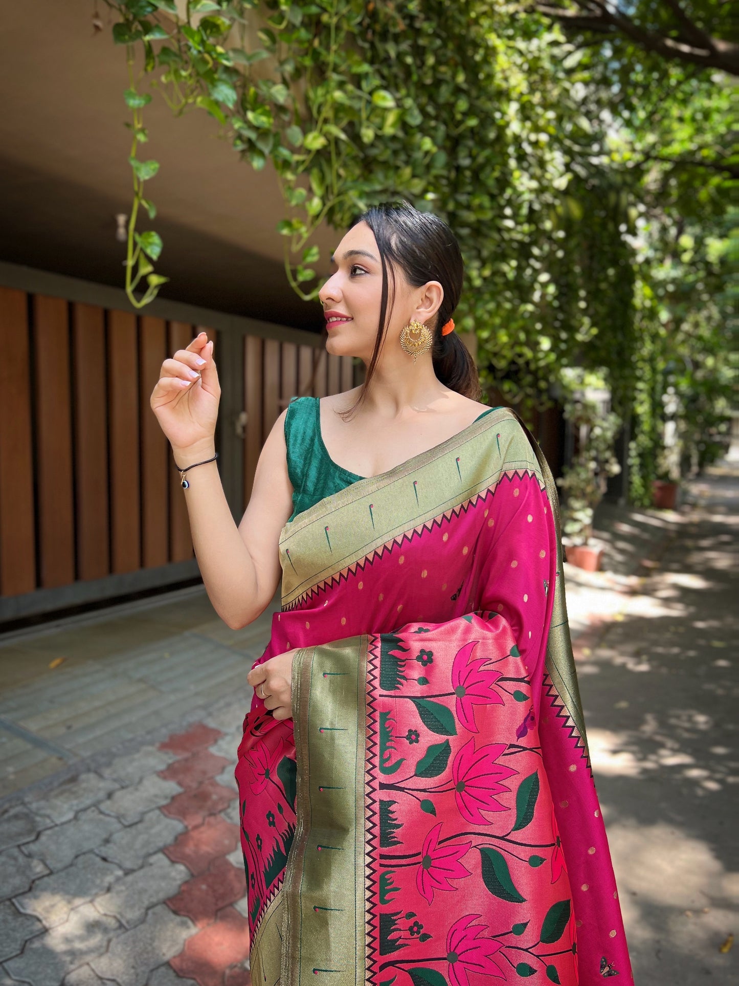 Pink Zari Woven Patola Silk Saree Set