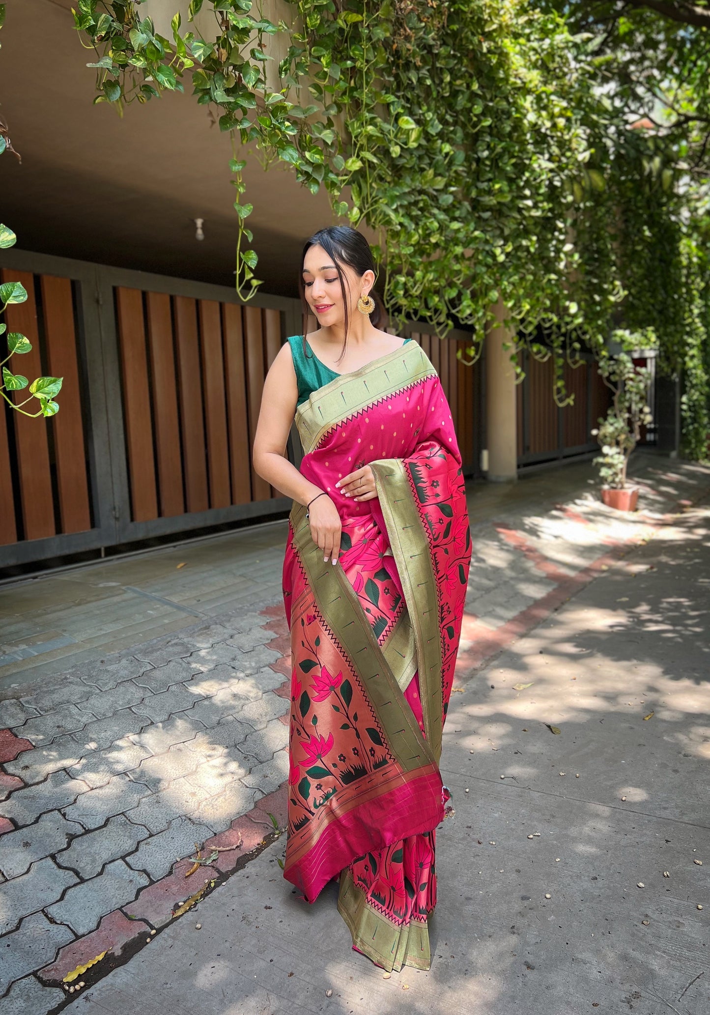 Pink Zari Woven Patola Silk Saree Set