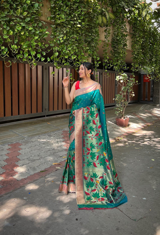 Rama Green Zari Woven Patola Silk Saree Set