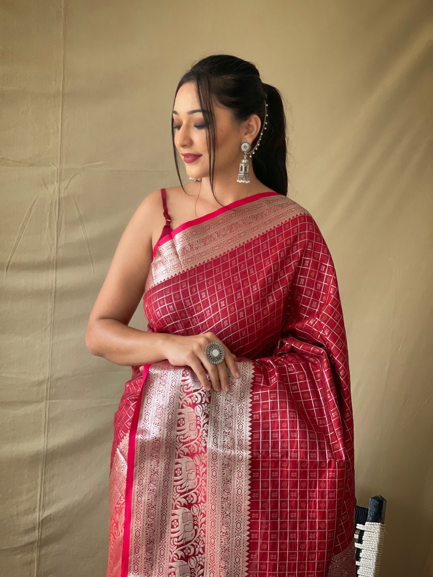 Red Soft Litchi Silk Khicha Checks Saree