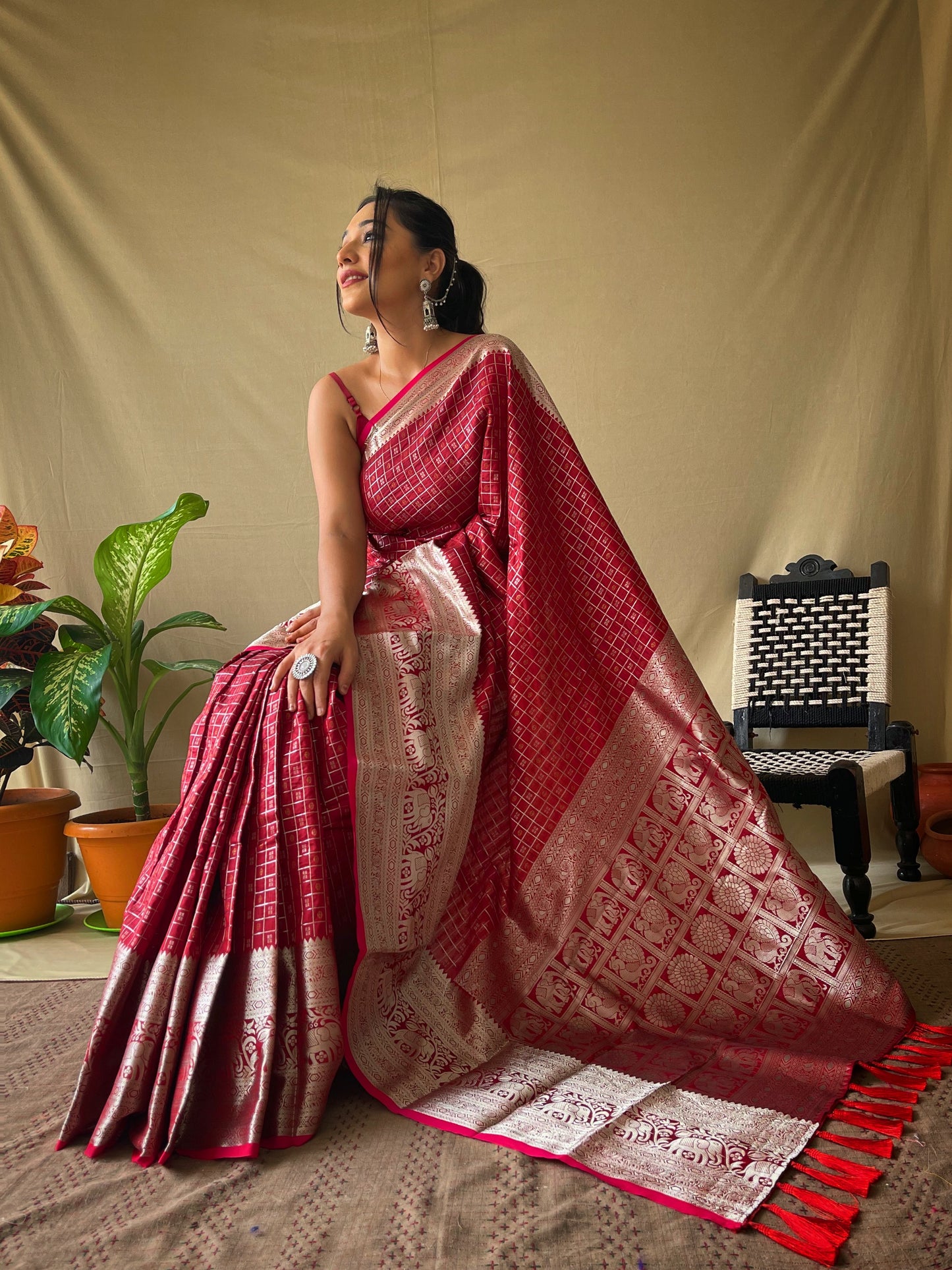 Red Soft Litchi Silk Khicha Checks Saree