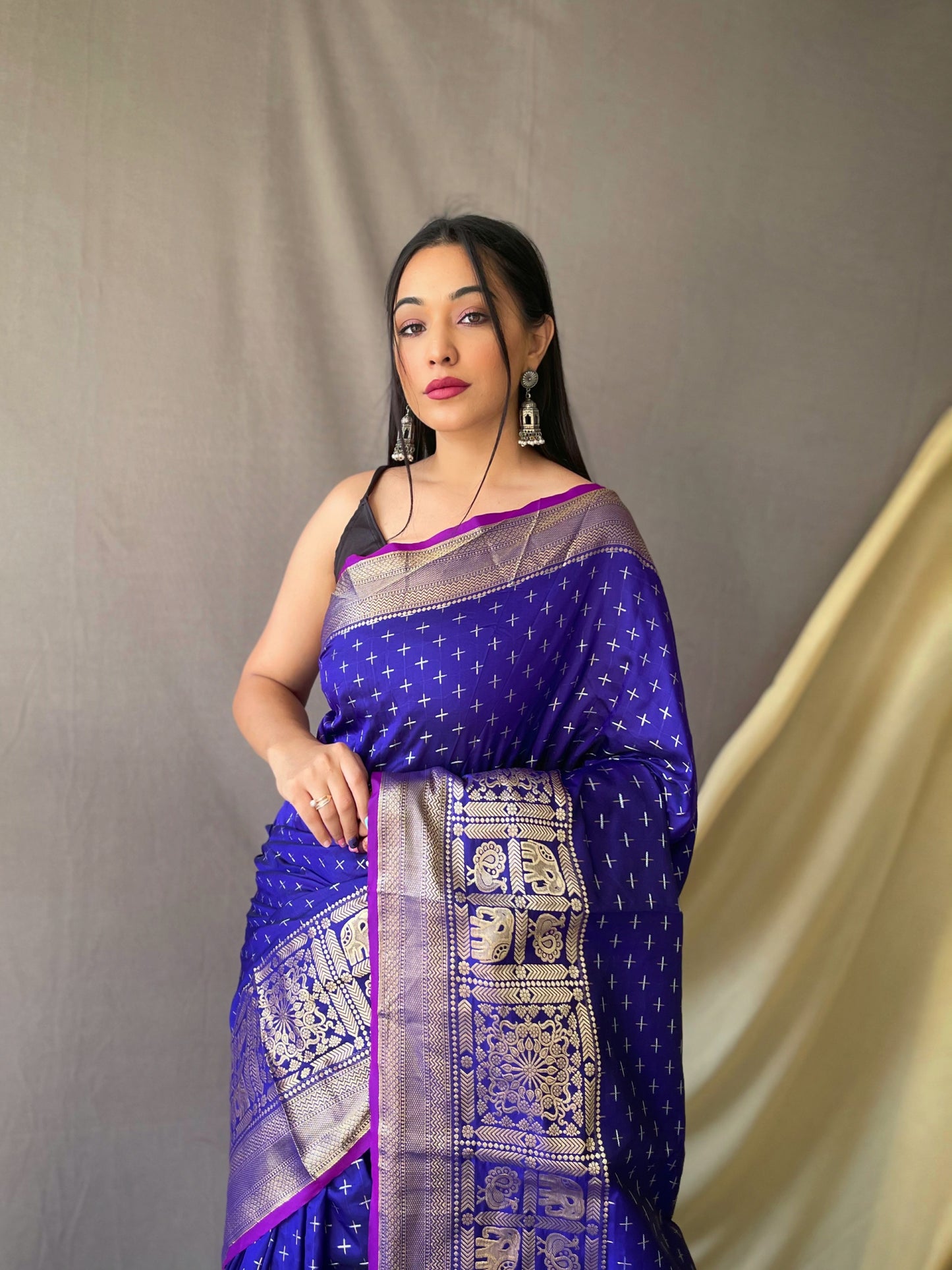 Violet Woven Saree with Contrast Border